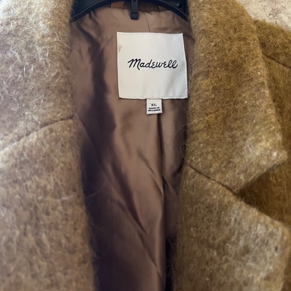 Madewell Larsen Boucle Blazer View 5